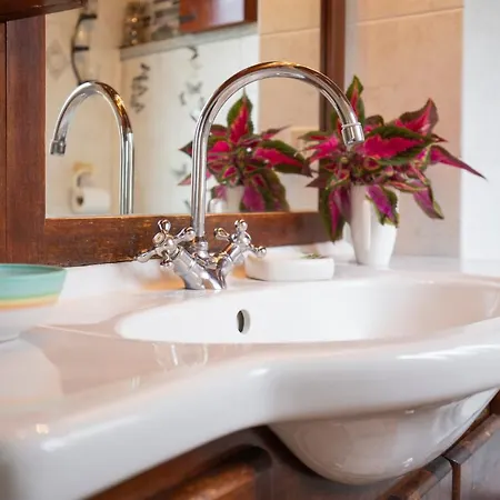 Il Borgo - Helloelba 마르차나